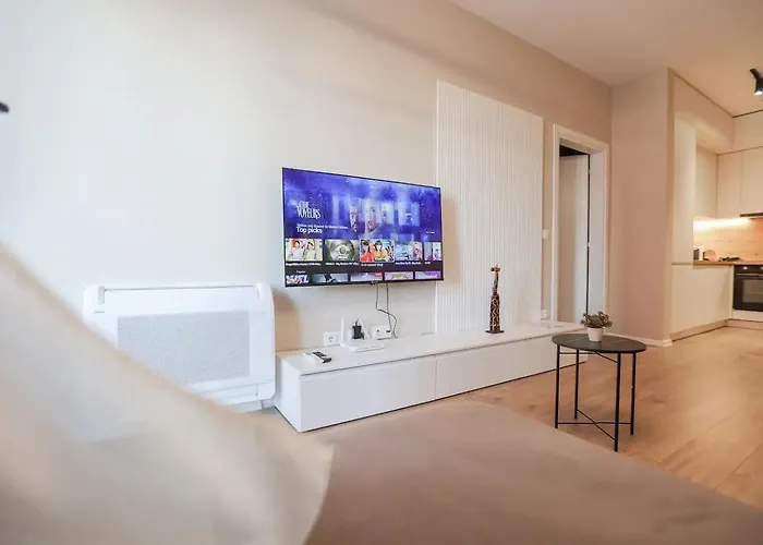 Gardenia Тирана